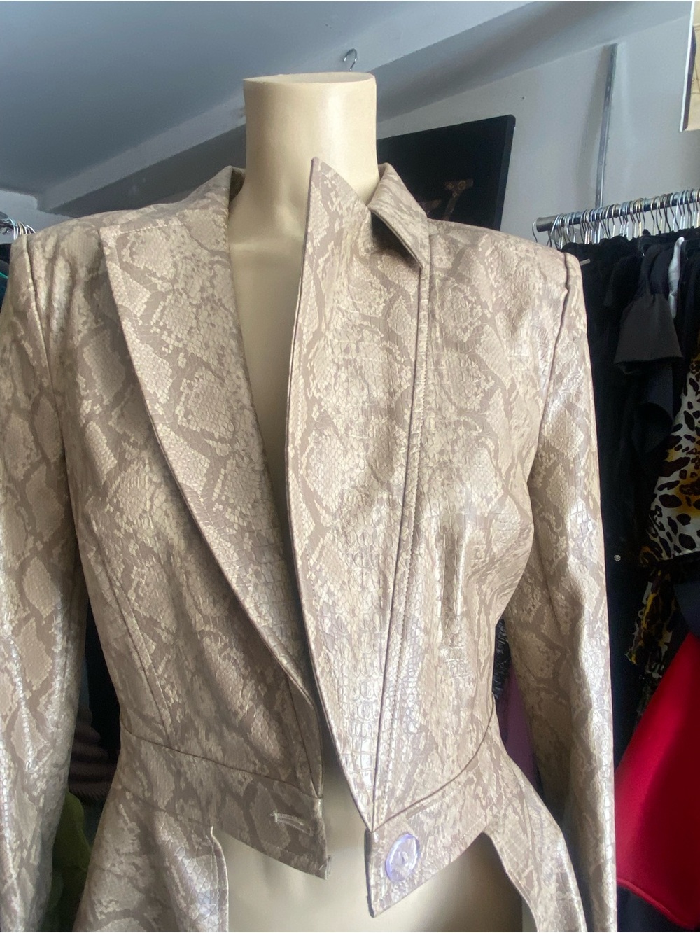 Beige Snake-Print Tailored Women's Blazer Faux leather hi lo